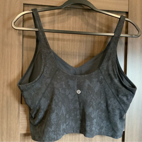 3 Lululemon BUNDLE Align Tanks - Picture 5 of 9